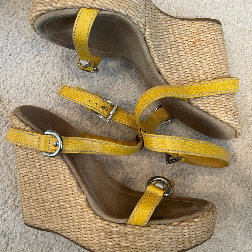 Prada Raffia/Wicker Platform Size 37.5